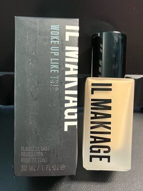 IL MAKIAGE Flawless Base Foundation 
#40/Beige -Natural Matte - 1 Oz